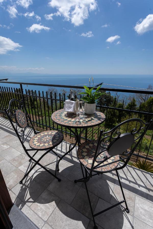 Agriturismo Punta San Lazzaro Аджерола Экстерьер фото